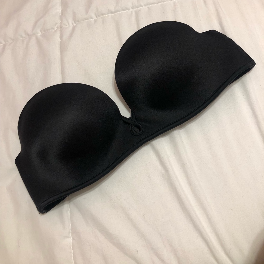 Victoria’s Secret bombshell bra